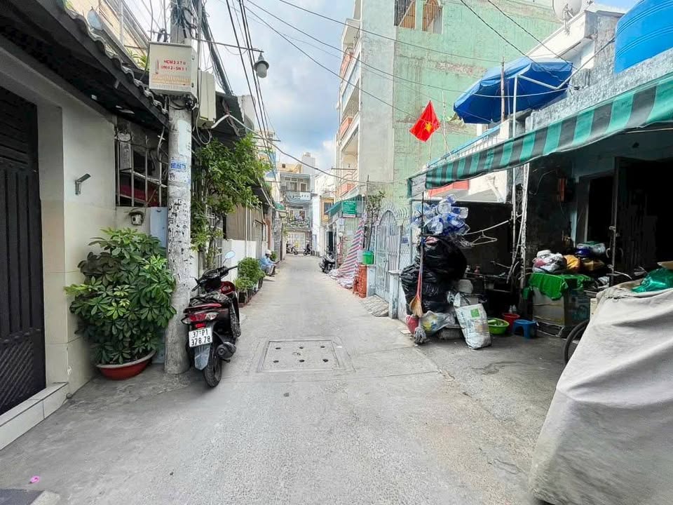 Nhà hẻm xe hơi Bùi Đình Túy, Bình Thạnh 84m² giá 7.7 tỷ - Cơ hội đầu tư tuyệt vời!