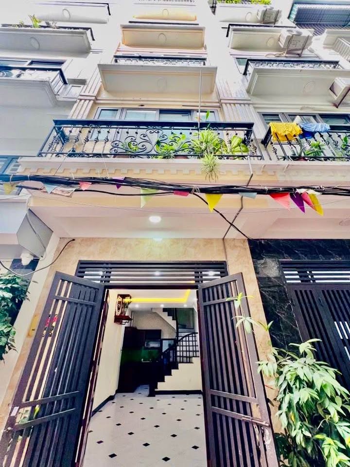 Nhà riêng Trương Định, 38m² giá 9 tỷ - Gần trường học, ô tô đỗ cửa!