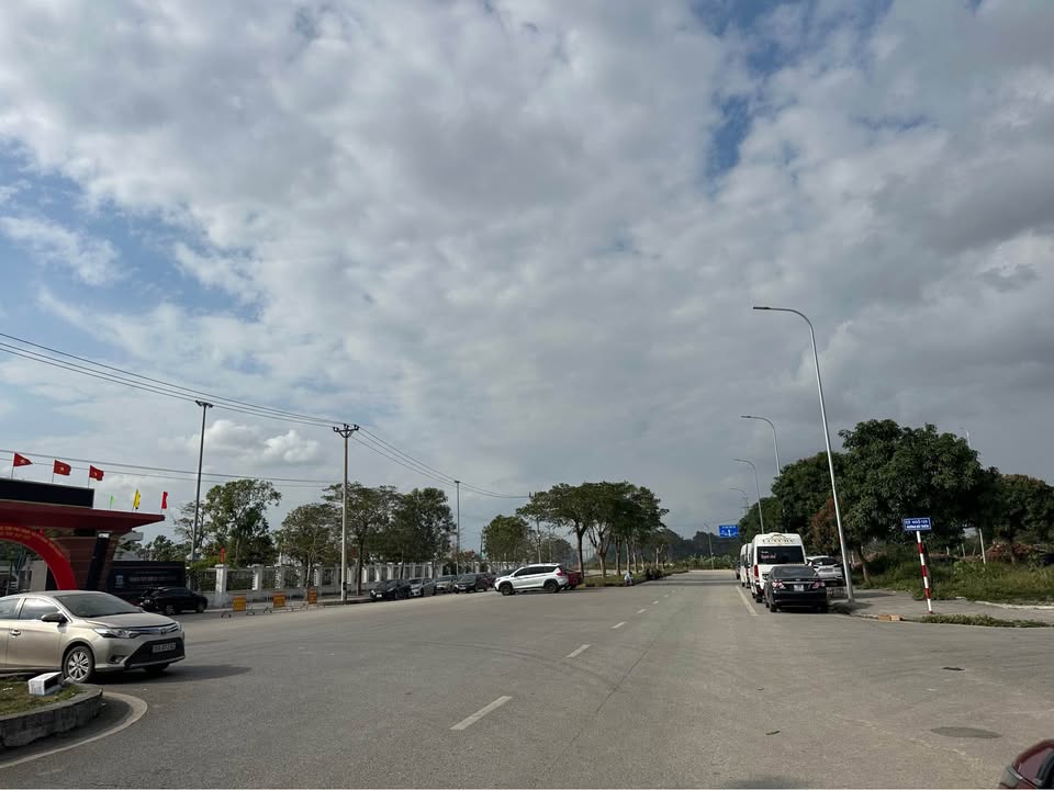 Đất Nền Ninh Nhất 80m² giá 6 tỷ - Kinh doanh cực tốt, gần trường học!