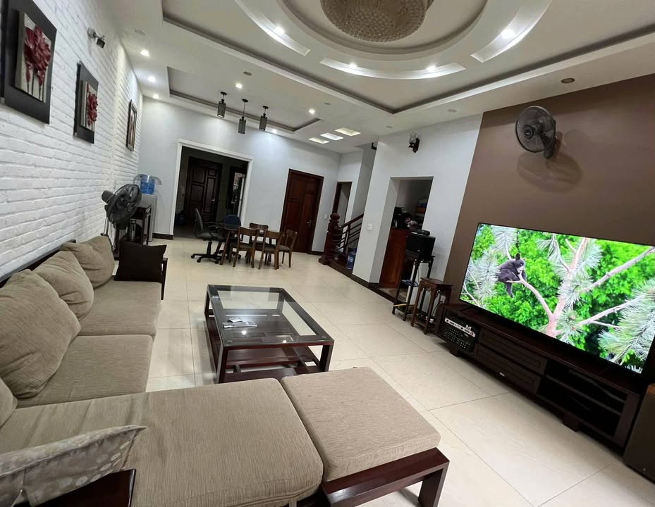 Biệt thự Lương Thế Vinh Lạng Sơn 160m² giá 9.x tỷ - Cơ hội đầu tư tuyệt vời!