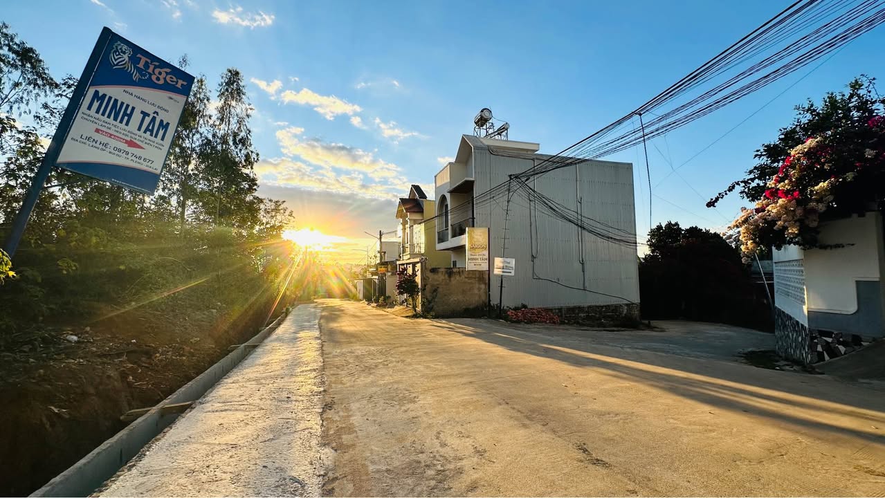 Đất thổ cư hẻm 58 Phạm Văn Đồng, Pleiku 185m² giá 1 tỷ - Sổ hồng chính chủ!