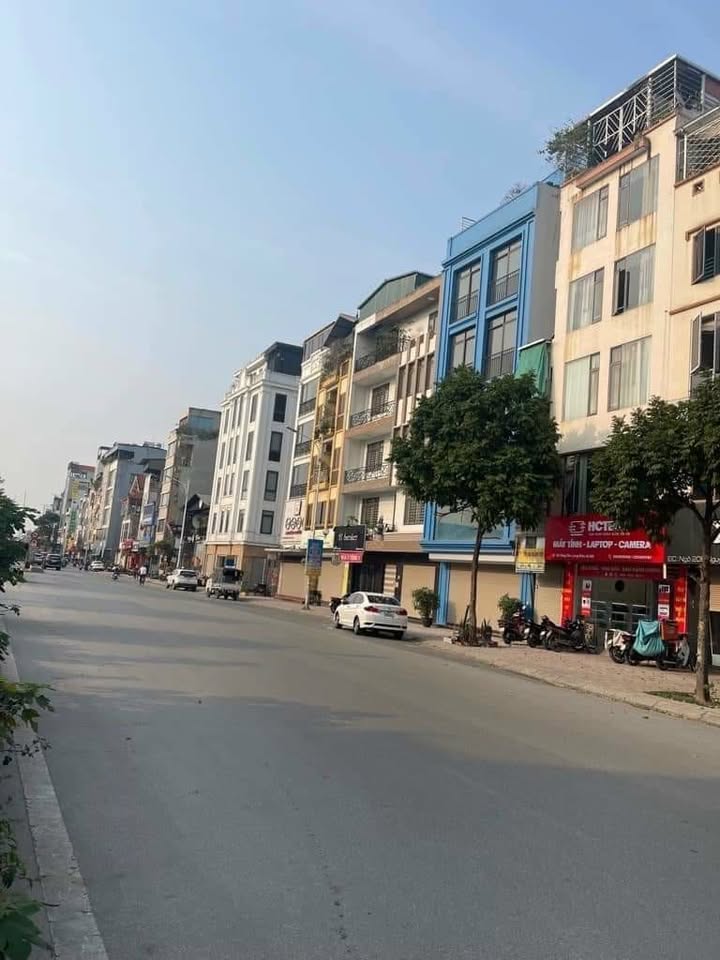 Nhà mặt phố Hồng Tiến Long Biên 64m² giá 24 tỷ - Kinh doanh siêu lợi nhuận!