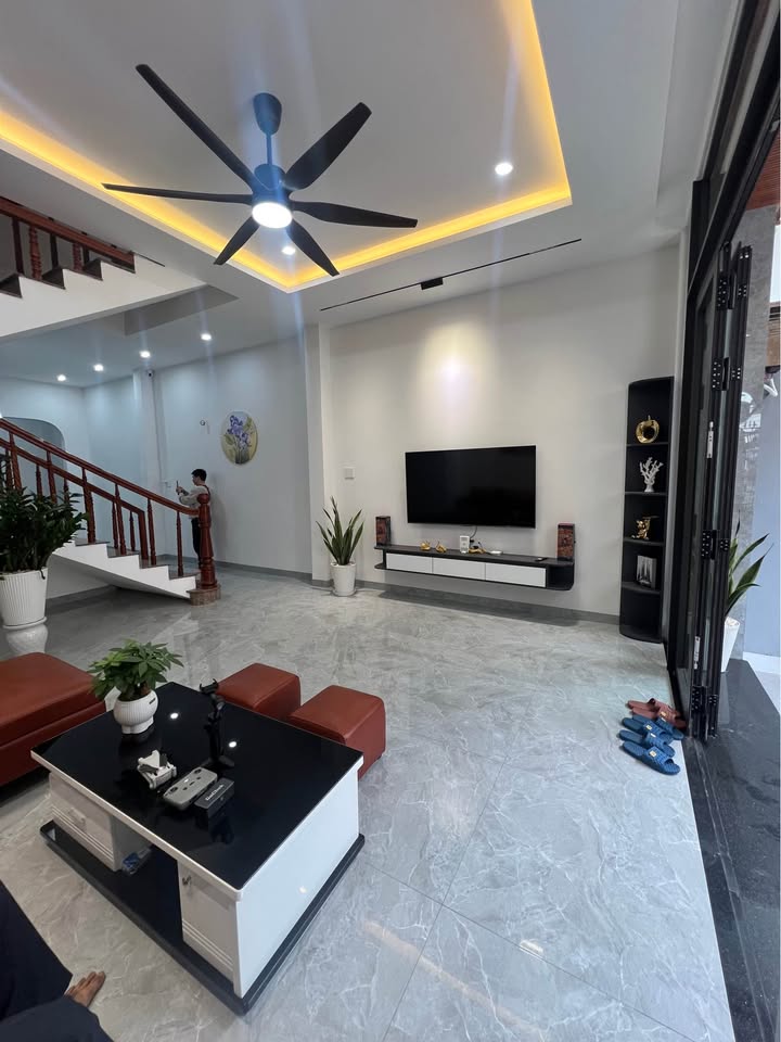 Nhà 3 tầng Hòa Cường Bắc Đà Nẵng 71m² giá 11 tỷ - Chính chủ, vào ở ngay!