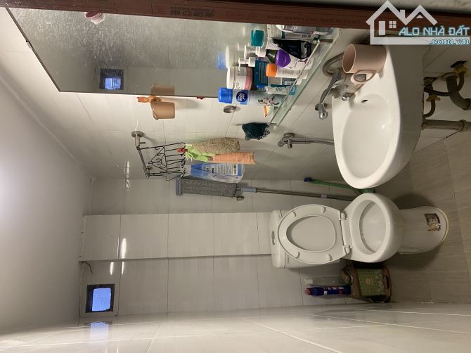 Nhà mặt ngõ Vĩnh Tuy 30m² giá 6.4 tỷ - Cơ hội đầu tư sinh lời!