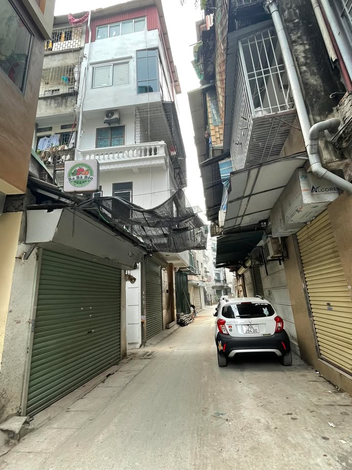 Nhà cấp 4 tại Bạch Mai, 60m² giá 5 tỷ - Sổ đỏ chính chủ!