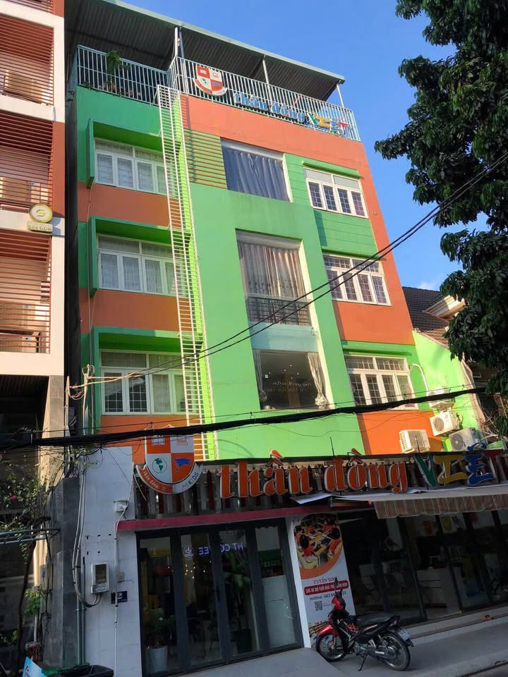 Bán nhà mặt tiền Hát Giang, Phường 2, Tân Bình, 197m² - Cơ hội đầu tư hiếm có!