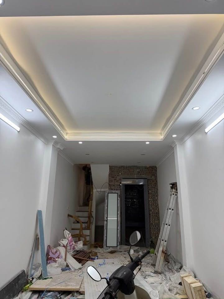 Nhà 6 tầng Trương Định 31m² giá 7 tỷ - Nhà mới tinh, sẵn sàng vào ở!