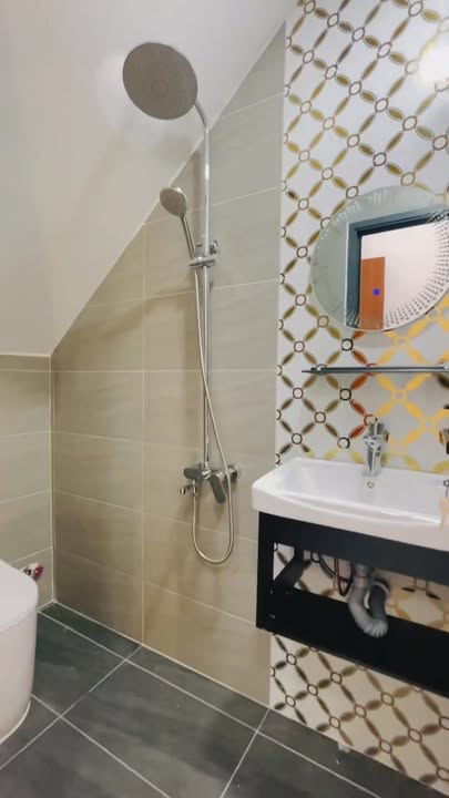 Nhà 3 tầng Hoàng Văn Thụ, Phú Nhuận 25m² giá 5.55 tỷ - Sát mặt tiền, hẻm xe tải!