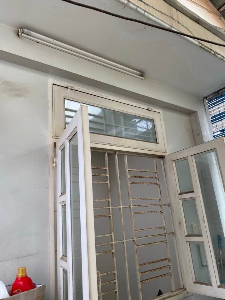 Nhà mặt tiền Nguyễn Lâm, Phú Nhuận, 26m² giá 2.5 tỷ - Thích hợp vừa ở vừa kinh doanh!
