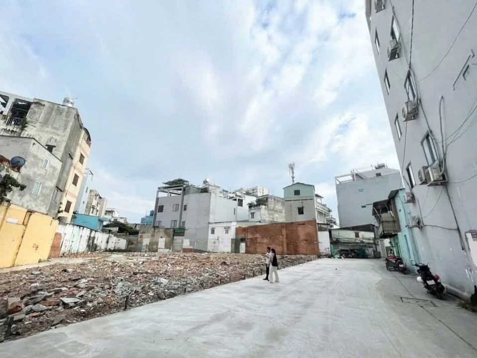 Đất nền quận 7, 4615m² giá 6 tỷ - Sổ đỏ chính chủ, xây dựng tự do!