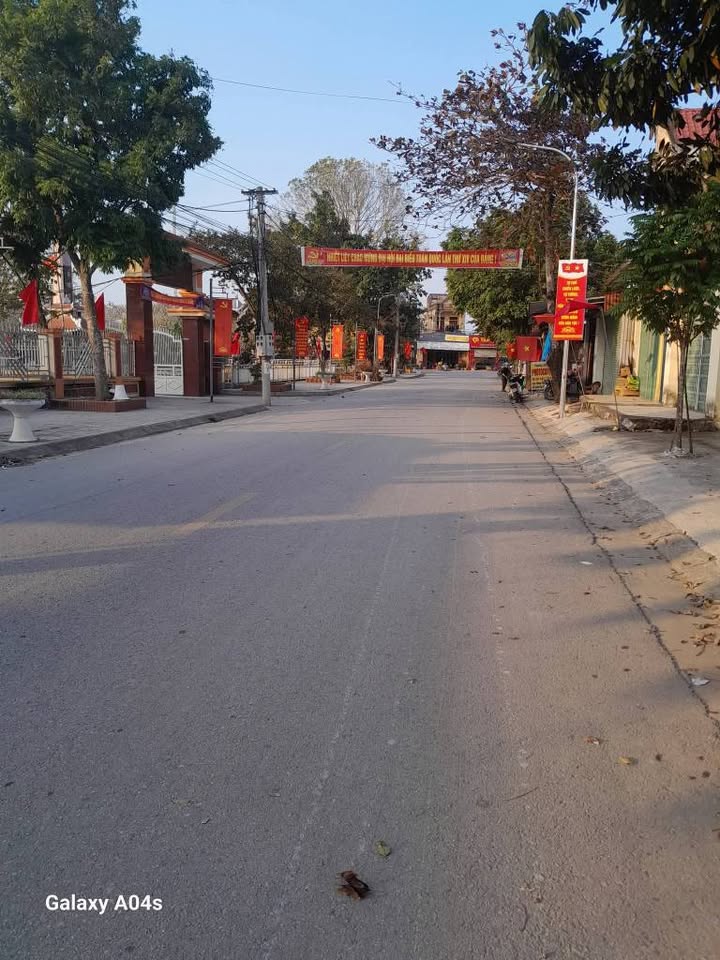 Nhà 2 tầng Xã Hoằng Quý 125m² giá 2 tỷ - Vị trí kinh doanh đắc địa!