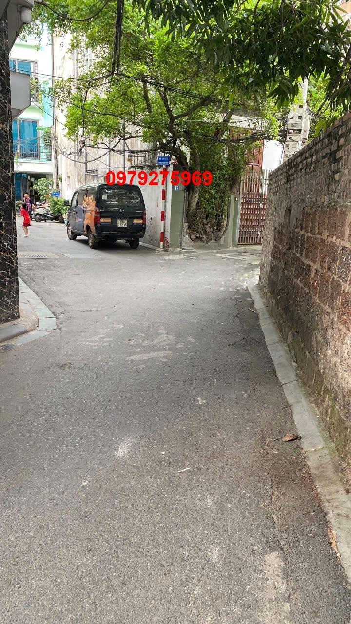 Đất nền Thạch Bàn, Long Biên 200m² giá 25 tỷ - Đất vàng ngay trung tâm!