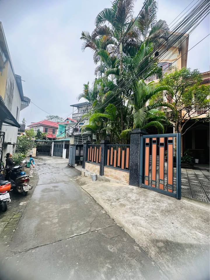 Nhà Hưng Thành 110m² giá 3 tỷ - Thiết kế mới, ô tô thoải mái!