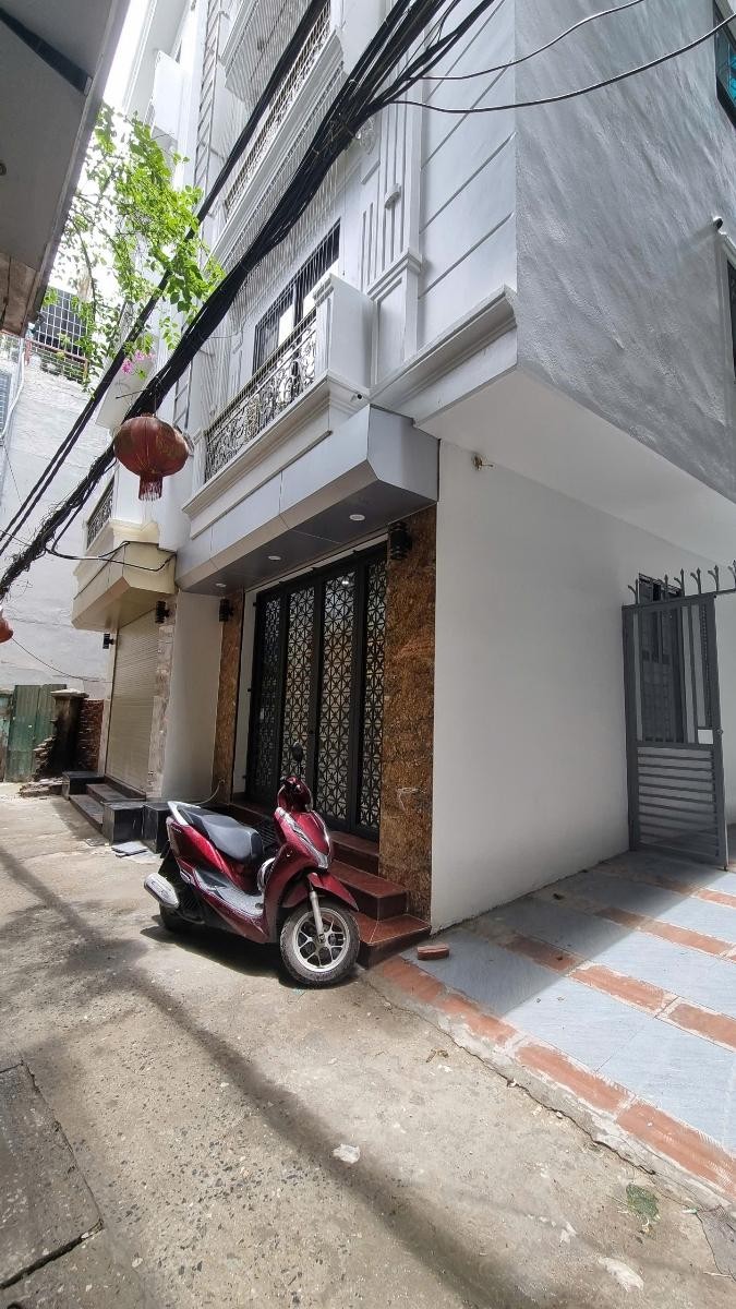 FrontHouse Phường Khương Trung 39m² giá 8 tỷ - Lô góc 2 mặt tiền, cơ hội đầu tư hiếm có!