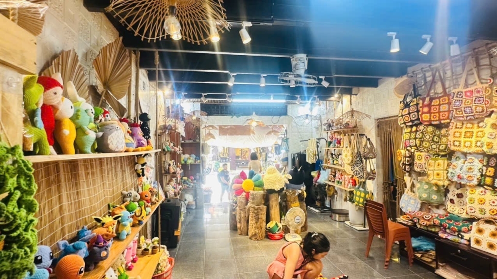 Bán nhà phố cổ Hội An 279m² giá 71.9 tỷ - Vị trí đắc địa, cơ hội hiếm có!