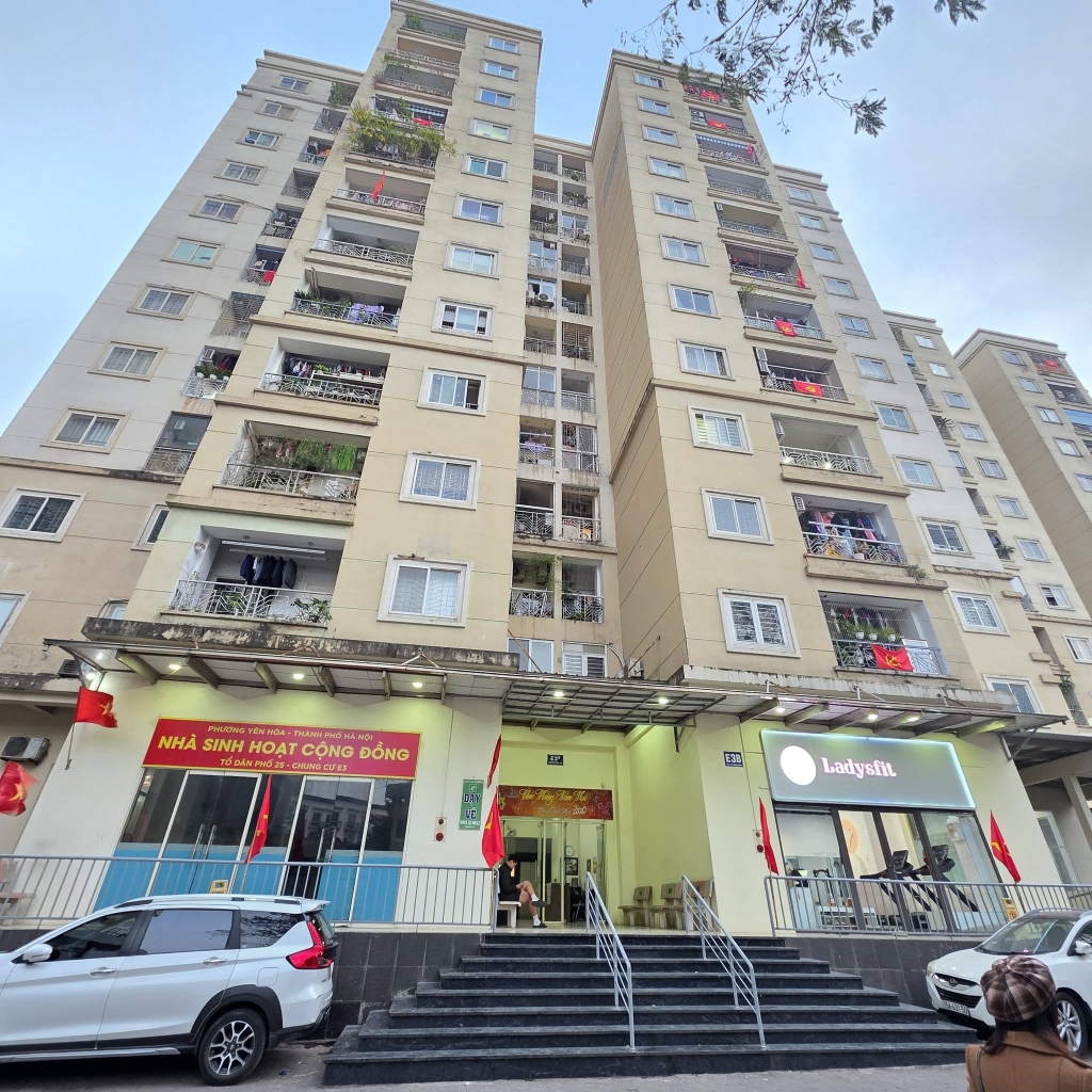 Chung cư Yên Hòa Cầu Giấy 94m² giá 8.5 tỷ - Tầng trung thoáng sáng!