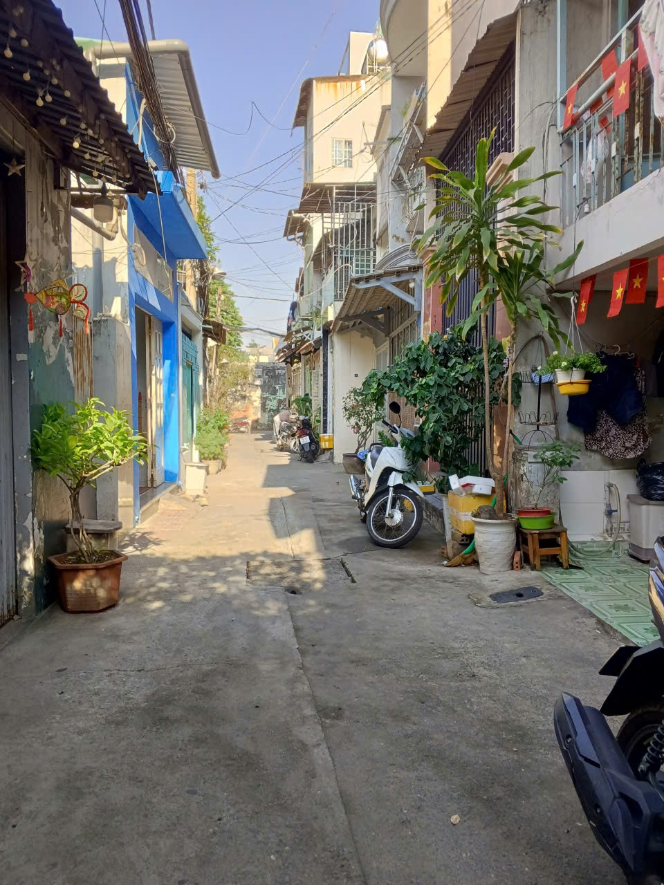 Nhà 2 tầng tại Hoàng Bật Đạt, Tân Bình, 44m² giá 4.96 tỷ - Full nội thất