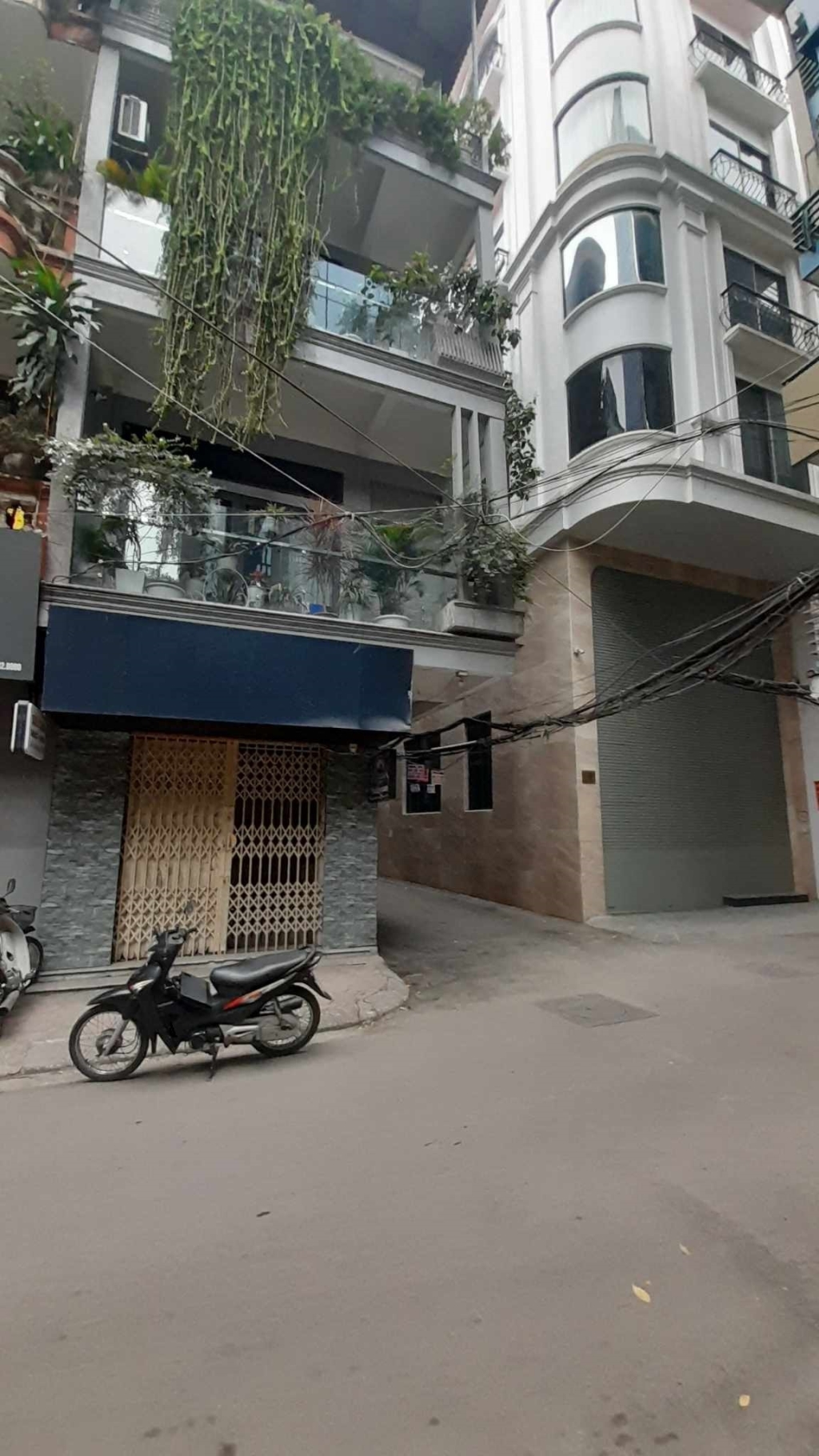 Nhà Phố Đống Đa 60m² giá 31 tỷ - Lô Góc Ô Tô Tránh, Kinh Doanh Đỉnh Cao!