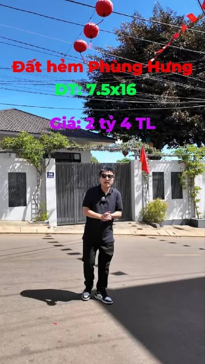 Đất tặng nhà cấp 4 tại hẻm 60 Phùng Hưng, Pleiku - Giá 2.4 tỷ, Thích hợp kinh doanh!