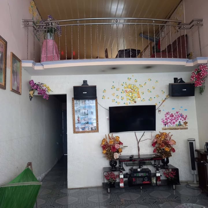 Nhà riêng 34/5 Đường Quyết Tiến, 189m² giá 2.8 tỷ - Vị trí trung tâm phố sầm uất!