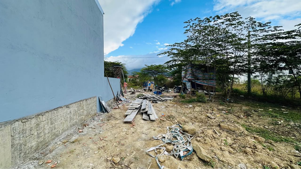 Đất thổ cư 100m² thôn 4 Diên Phú - Giá chỉ 1 tỷ, vị trí thuận lợi!