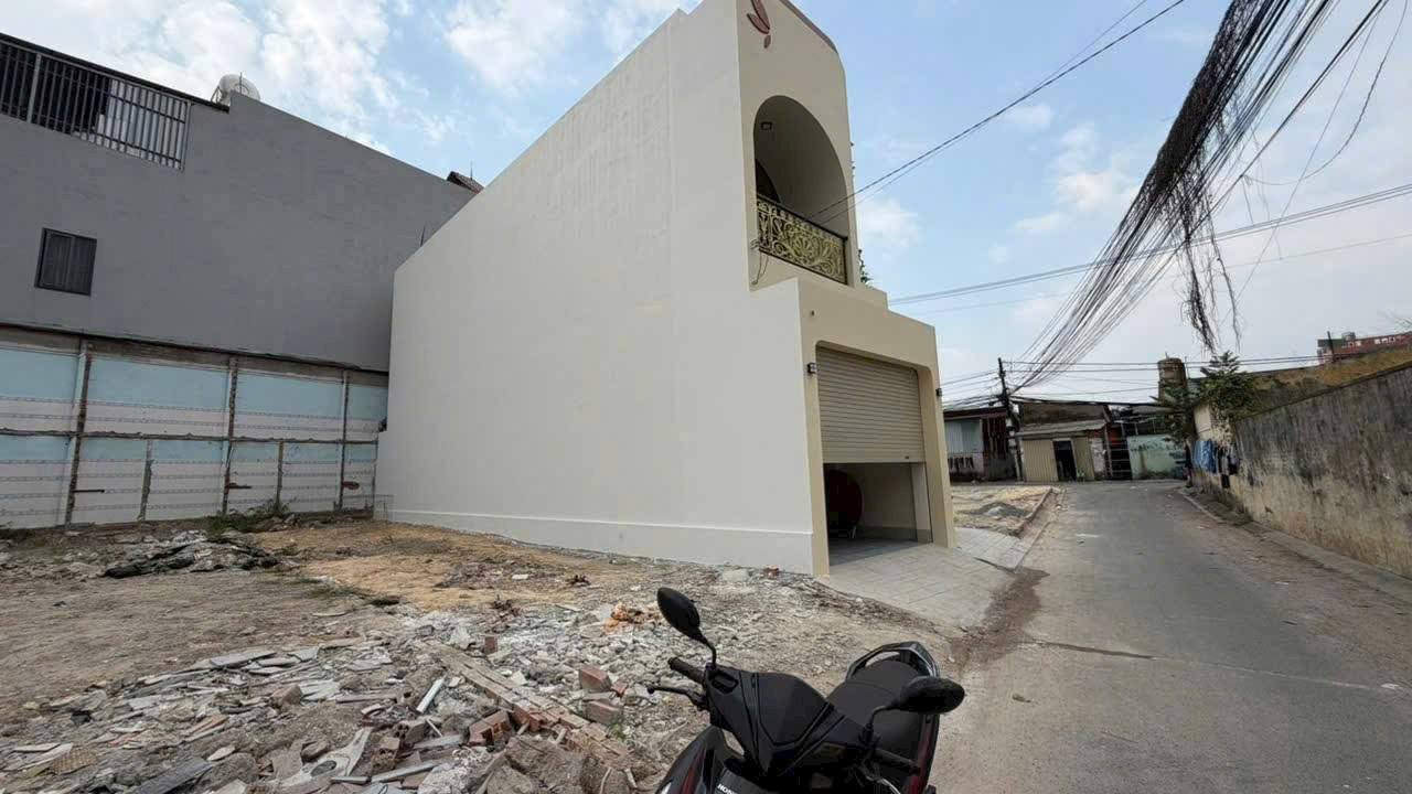 Đất nền Bình Hòa 87m² giá 3.2 tỷ - Tiện ích đầy đủ xung quanh!