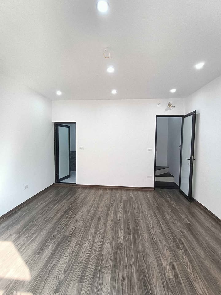 Nhà đẹp Lương Khánh Thiện 27m² giá 9.3 tỷ - Sẵn sàng vào ở ngay!