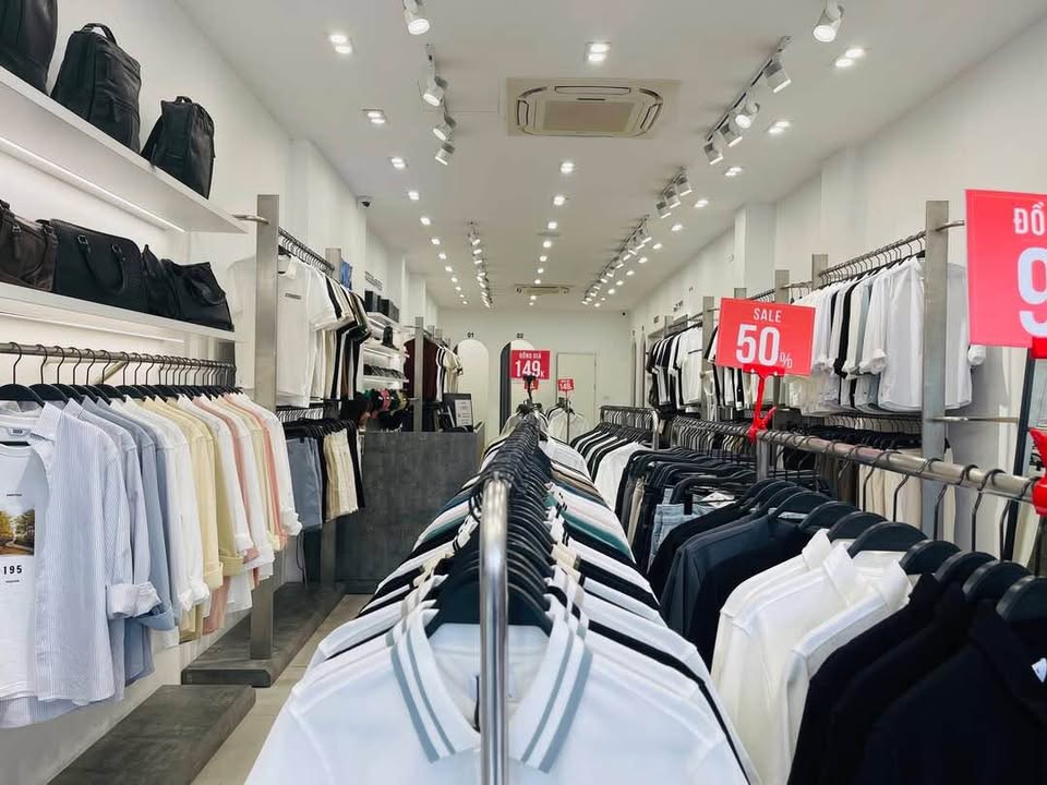 Bán gấp FrontHouse phố Chùa Bộc 107m² giá 59.5 tỷ - Dòng tiền ổn định 100 triệu/tháng!