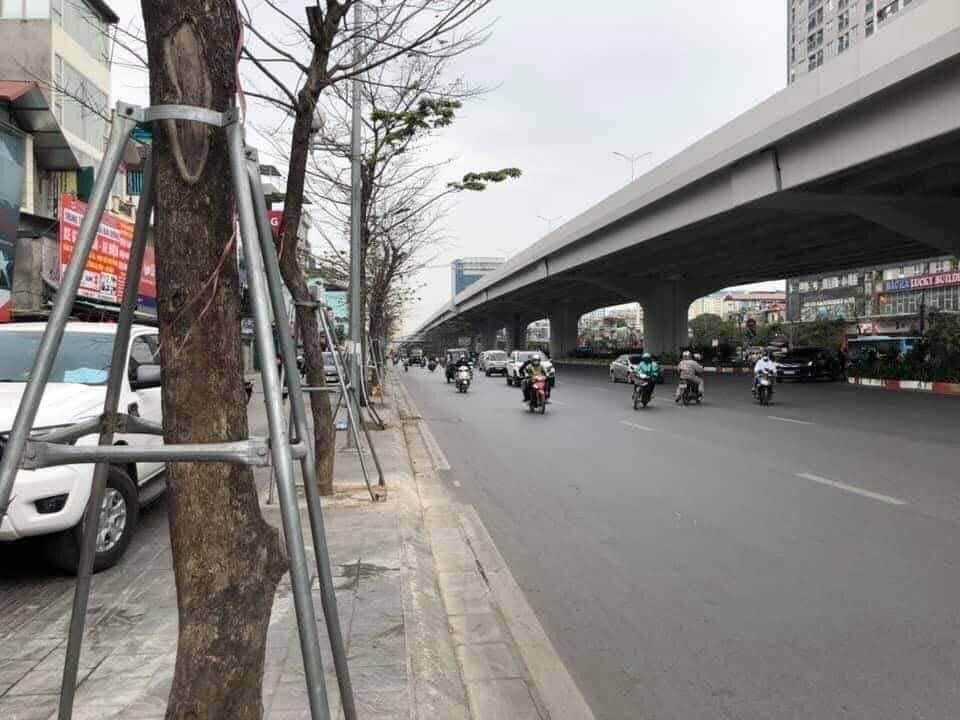 Nhà Mặt Phố Phạm Văn Đồng 120m² - Tòa 8 Tầng Kinh Doanh Dòng Tiền 95 Triệu/Tháng