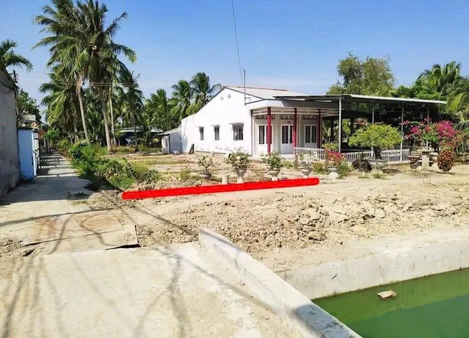 Đất nền góc Phú Tân, Bến Tre 495m² giá 2.973 tỷ - Mặt tiền kênh thoáng đẹp!