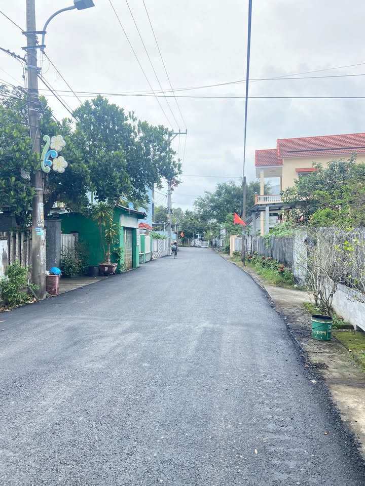 Đất Trà Kiểm Hòa Xuân 149m² giá 1.8 tỷ - Đất vuông đẹp, giao thông thuận lợi!