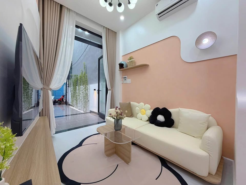 Nhà 3 tầng Đường Lê Duẩn, Quận Hải Châu 45m² giá 3.8 tỷ - Chính chủ bán gấp!