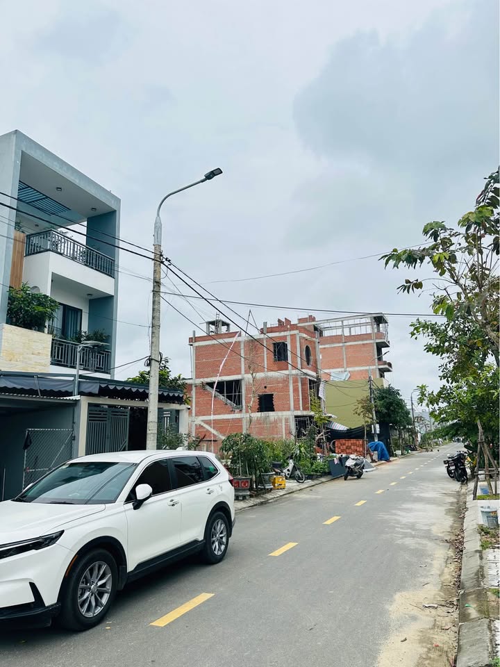 Đất nền Hòa Quý, Ngũ Hành Sơn, 100m² giá 4.6 tỷ - Vị trí đắc địa gần biển!