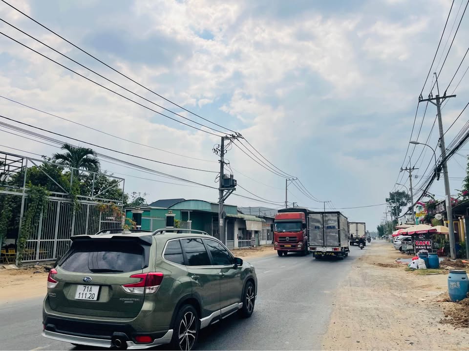 FrontHouse mặt tiền đường Tỉnh Lộ 8, Huyện Củ Chi, 666m² - Đầu tư sinh lời ngay!