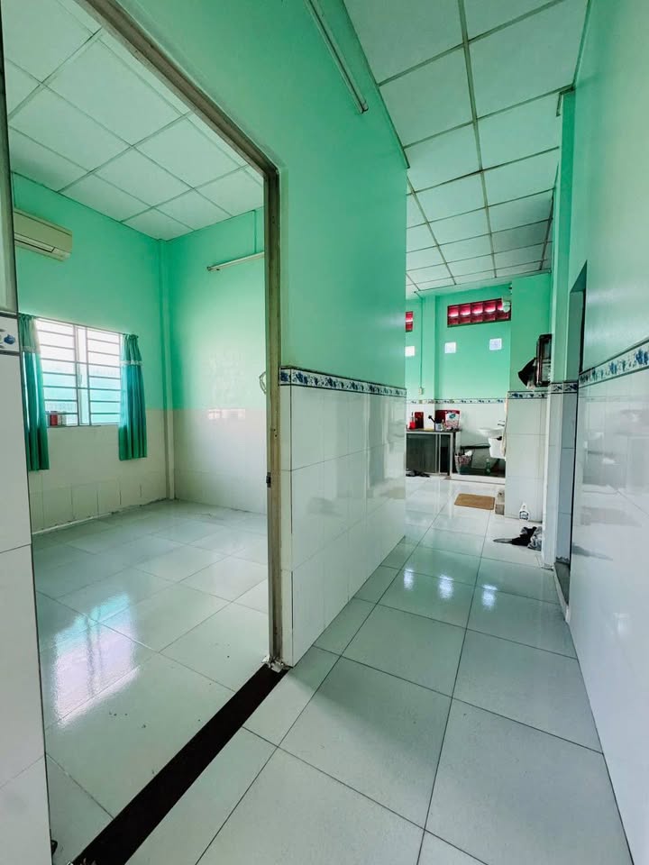 Nhà cấp 4 cho thuê tại Phường 8, Vĩnh Long - Giá chỉ 4 triệu/tháng!