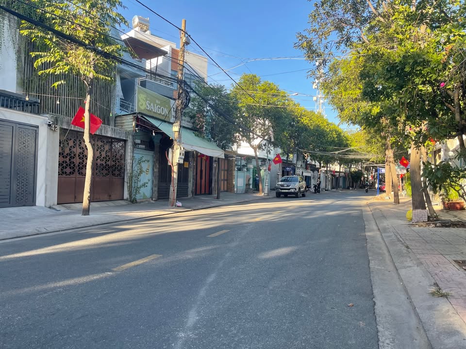 Bán nhà mặt tiền Lê Thánh Tông, Thắng Nhất, TP Vũng Tàu, 80m² - Giá chỉ 8 tỷ, thương lượng ngay!