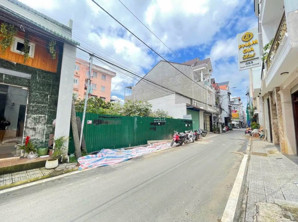 Đất Vàng Phan Đình Phùng Đà Lạt 240m² - Kinh Doanh Khách Sạn/Villa