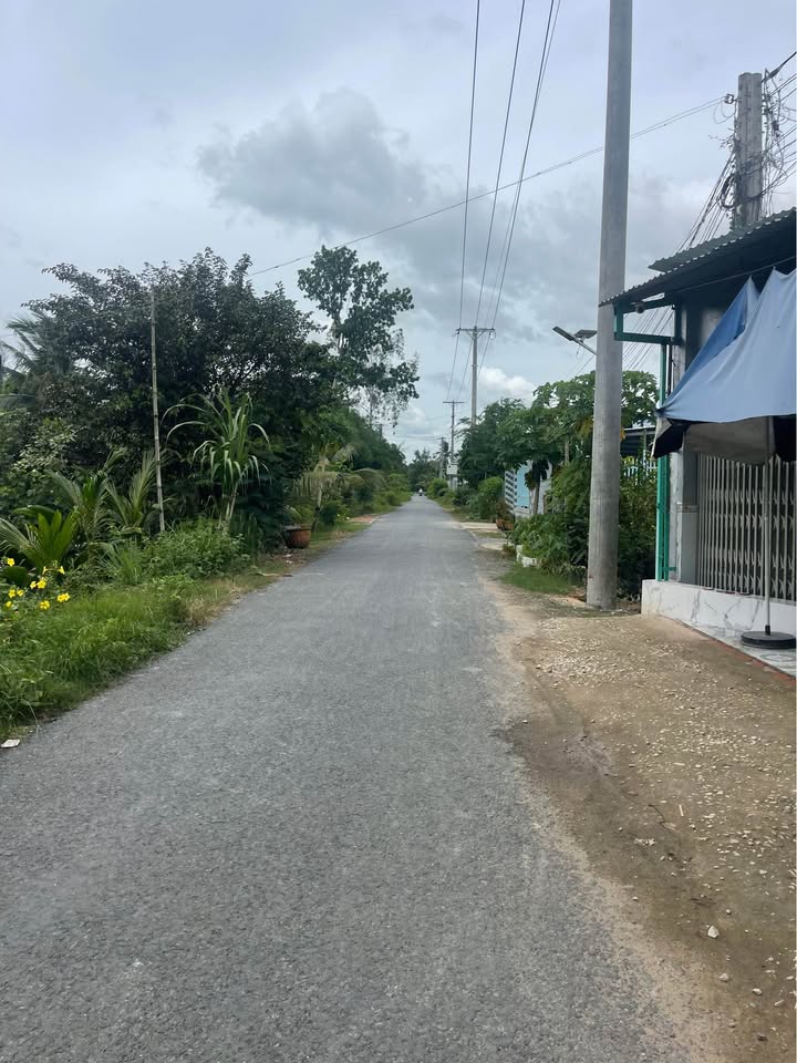 Đất mặt tiền đường nhựa Phường Thanh Đức, 1100m² - Sổ đỏ chính chủ, giá thỏa thuận!