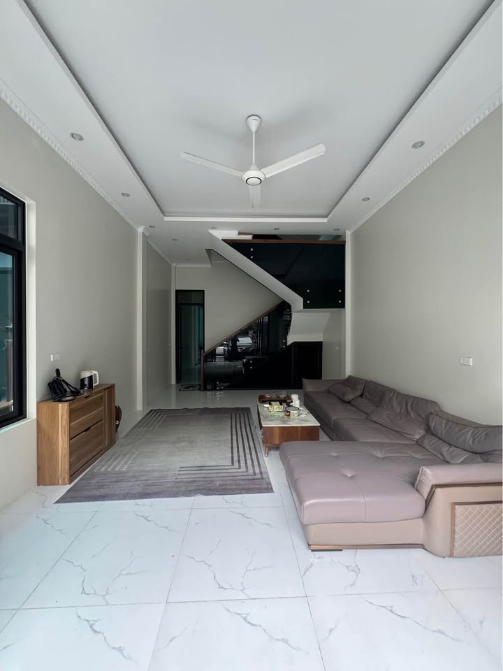 Bán Biệt Thự Mini Quảng Thắng 180m² - 5PN, 3 Tỷ Thương Lượng