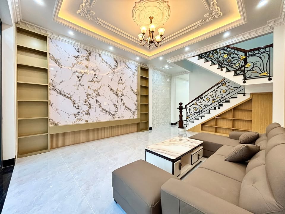 Nhà phố Rạch Giá 155m² giá 3.25 tỷ - Chốt sớm giá tốt!