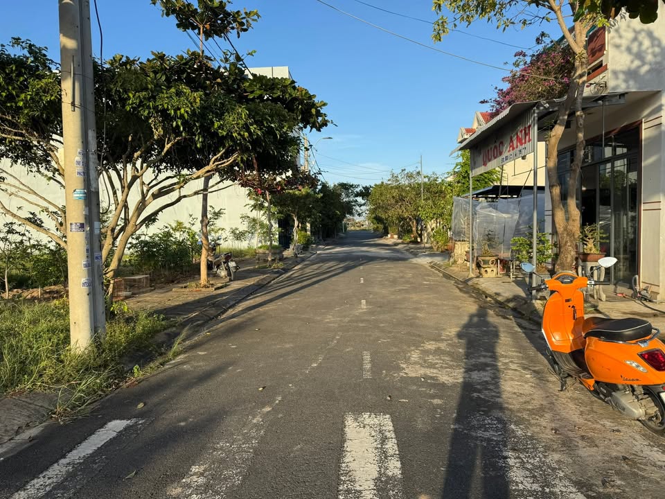 Đất lô góc khu bộ đội Tuy Hòa 106m² giá 2.9 tỷ - Tiềm năng đầu tư cao!