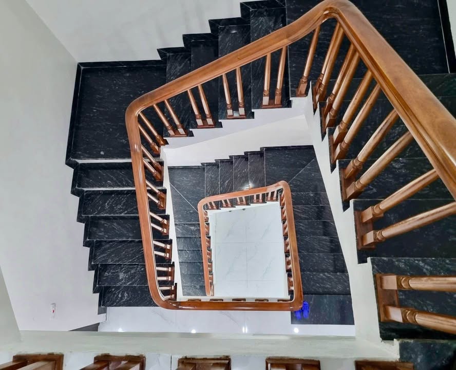 Bán nhà 4 tầng KĐT Bãi Viên 64m² giá 5.6 tỷ - Vị trí đẹp, xe ô tô đỗ cửa!