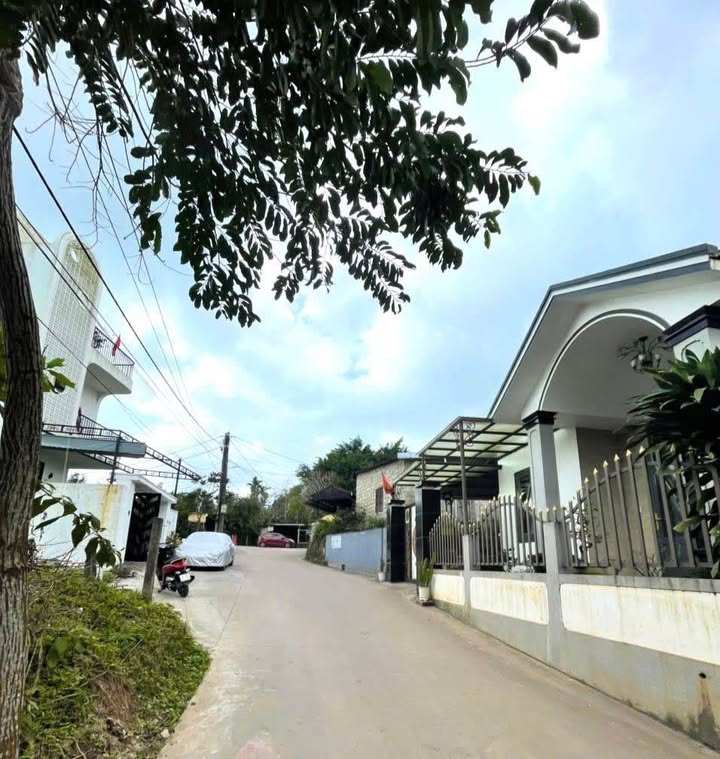 Đất nền Thu Bồn Thủy Xuân 142m² giá 2.2 tỷ - Vị trí đẹp, không ngập nước!