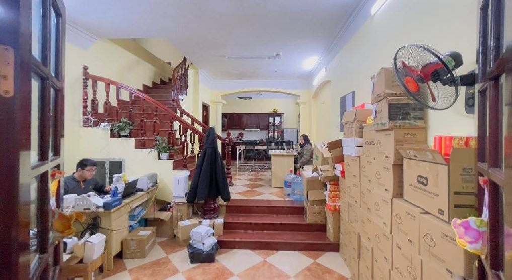 Nhà Lô Góc Hoàng Quốc Việt 55m² - Ngõ Ô Tô Tránh, Kinh Doanh Đỉnh Cao