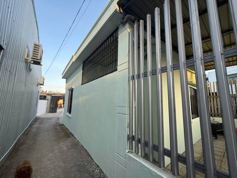 Nhà riêng Đường Trần Phú, Huyện Sa Thầy, 80m² giá 870 triệu - Sẵn sàng vào ở ngay!