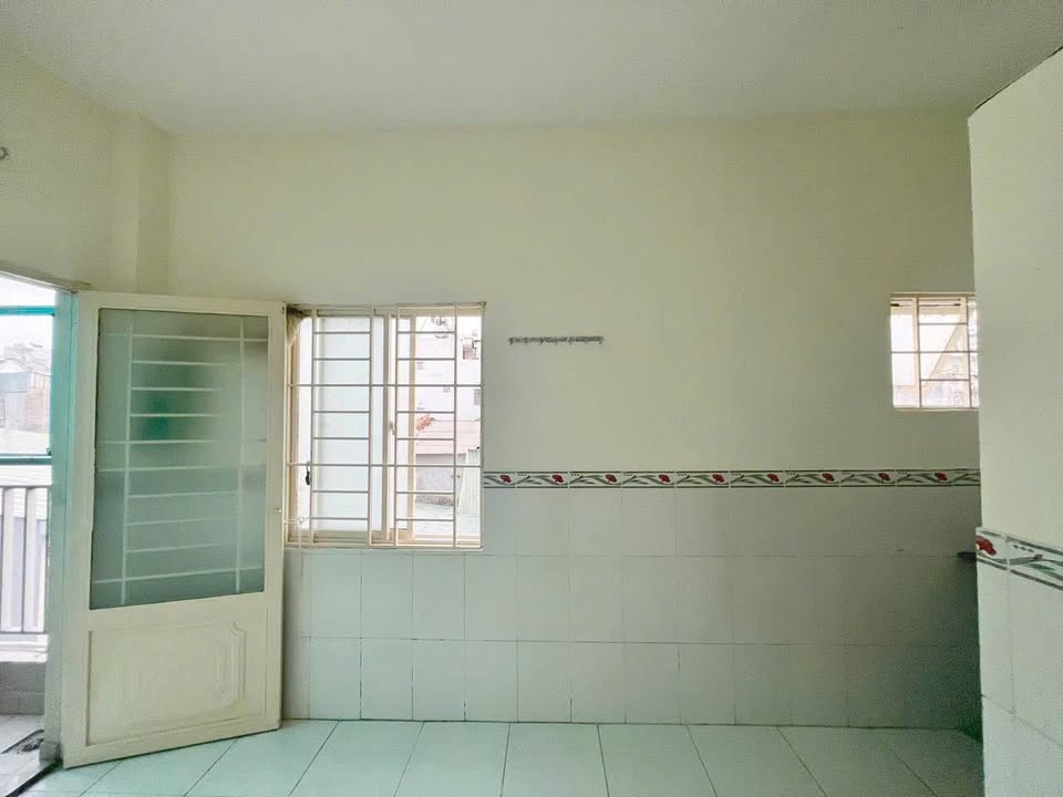 Phòng Trọ 20m² Bạch Đằng, Bình Thạnh - Giá 3 Triệu, Giờ Tự Do, Sẵn Sàng Đón Bạn!