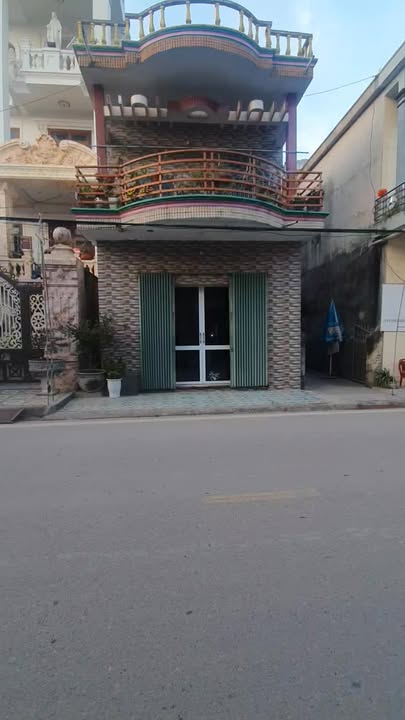 Nhà 2 Tầng Mặt Tiền 9m Đường Hồng Hải Đông, Nghĩa Phong - 164m² Full Thổ Cư