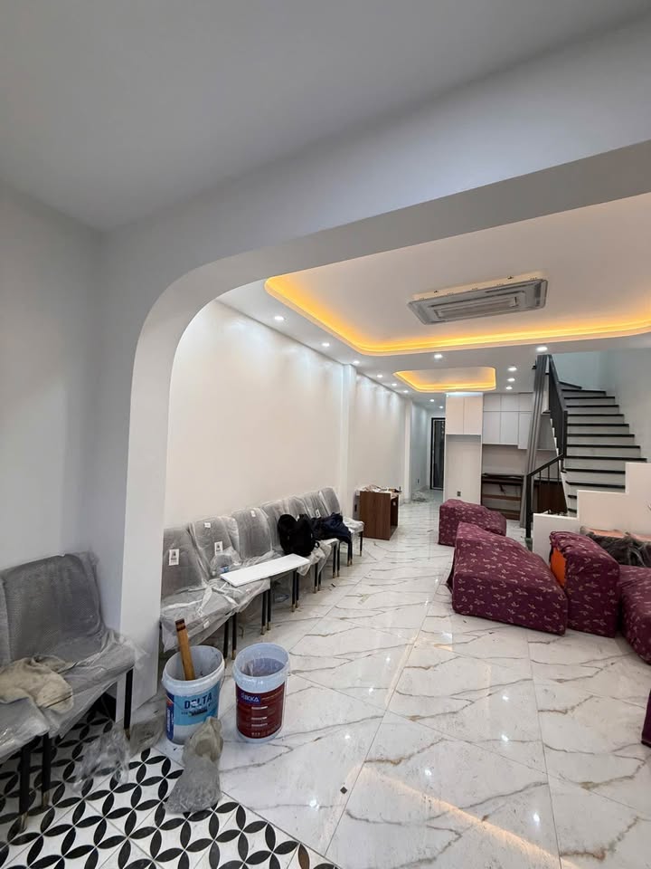 Nhà mặt tiền đường lớn tại Yên Bái 66.36m² giá 2.8 tỷ - Sẵn sàng vào ở ngay!