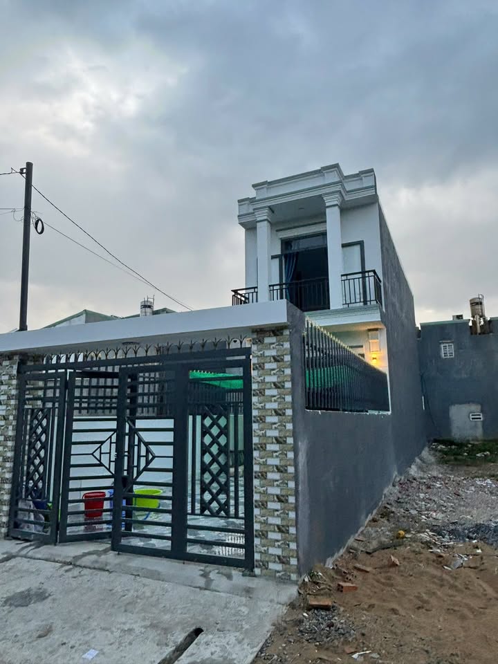 Nhà 1 Trệt 1 Lầu Tại Tân Bình, Vĩnh Cửu, 105m² Giá 2.3 Tỷ - Chính Chủ Bán Gấp!