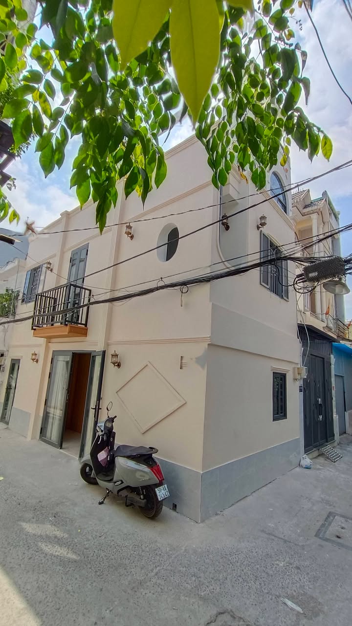 Nhà riêng Gò Vấp 36m² giá 4.5 tỷ - Ngay đối diện Ủy Ban.